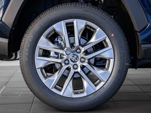 New 2025 Toyota RAV4 XLE Premium image 19