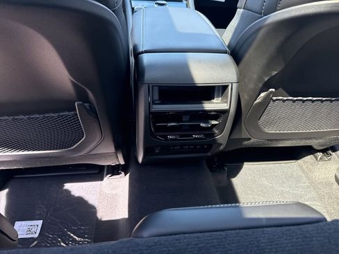 New 2026 Jeep Grand Cherokee Limited AWD/4WD image 24