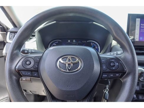 Certified 2024 Toyota RAV4 LE AWD/4WD image 12