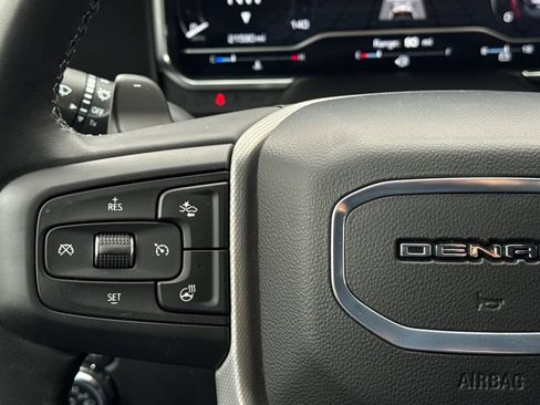 Used 2024 GMC Sierra 1500 Denali w/ Technology Package AWD/4WD image 28
