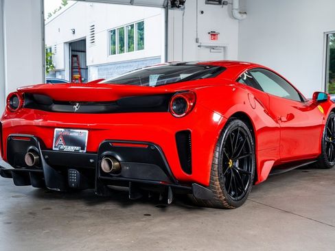 Used 2020 Ferrari 488 Pista Coupe image 6