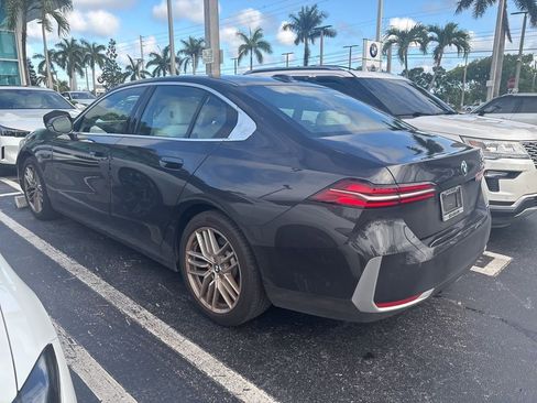 Used 2024 BMW 530i w/ Premium Package RWD image 7