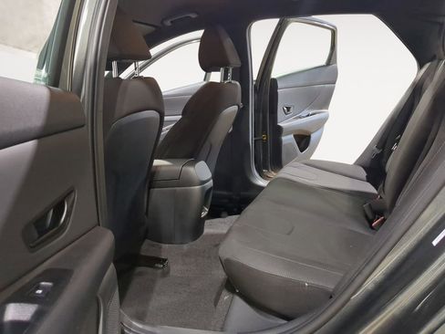 Certified 2025 Hyundai Elantra Sport image 12