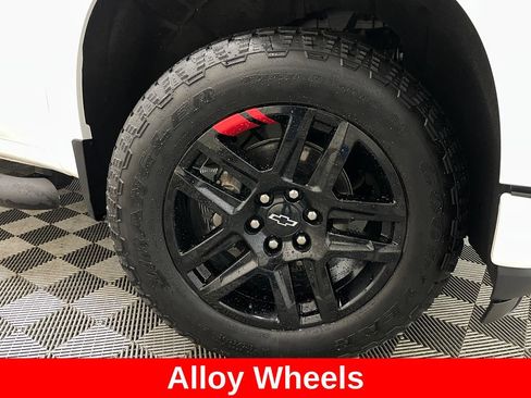 Certified 2022 Chevrolet Silverado 1500 RST w/ Redline Edition AWD/4WD image 51