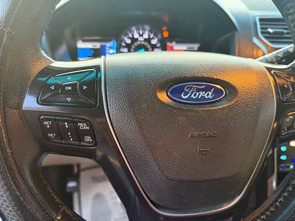 Used 2017 Ford Explorer Limited w/ Equipment Group 301A FWD image 44