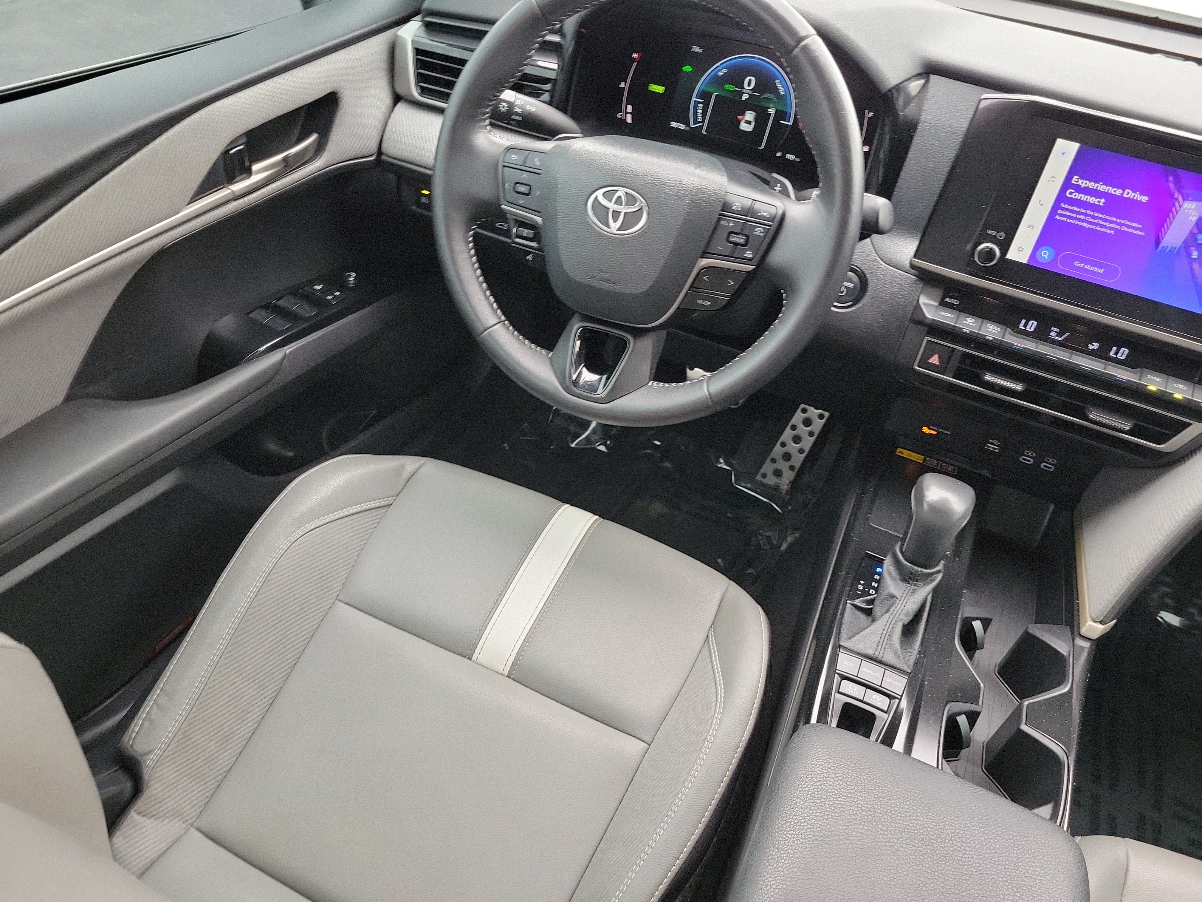 Certified 2025 Toyota Camry SE w/ Convenience Package FWD image 16