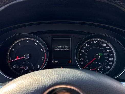 Used 2019 Volkswagen Atlas SE w/ Towing Package image 19