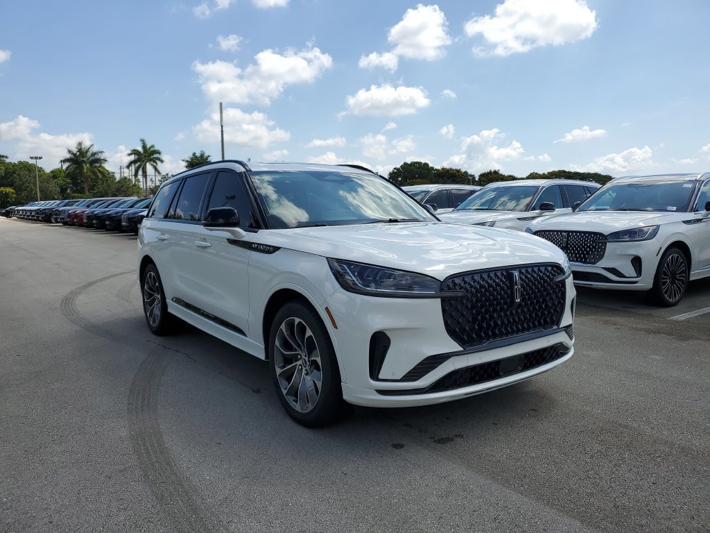 New 2026 Lincoln Aviator 2WD image 30