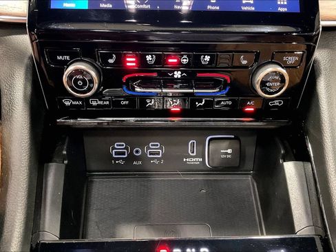 Used 2024 Jeep Grand Cherokee L Summit w/ Advanced Protech Group IV AWD/4WD image 16