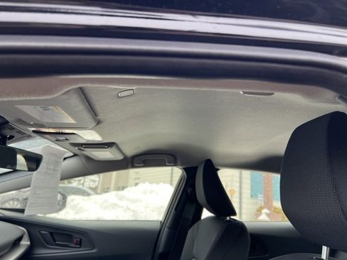 Used 2024 Toyota Prius LE image 10