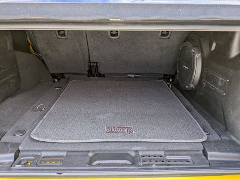 Used 2021 Jeep Wrangler Unlimited Sport image 18