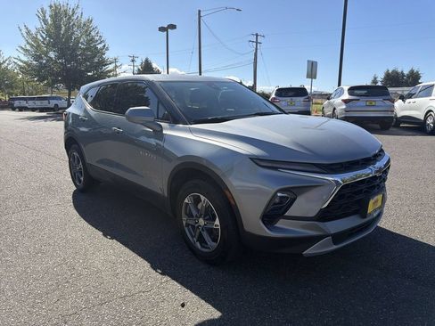 Certified 2023 Chevrolet Blazer LT w/ Driver Confidence Package AWD/4WD image 3