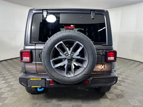 Used 2024 Jeep Wrangler Unlimited w/ Convenience Group image 4