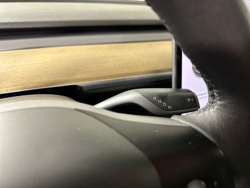 Used 2021 Tesla Model 3 Standard Range Plus image 17