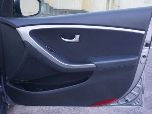 Used 2014 Hyundai Elantra GT image 13