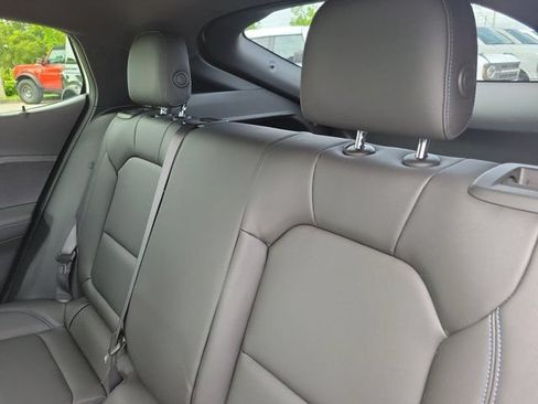 Used 2024 Buick Envista Sport Touring w/ Convenience I Package FWD image 23