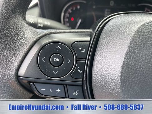 Used 2025 Toyota RAV4 XLE AWD/4WD image 29