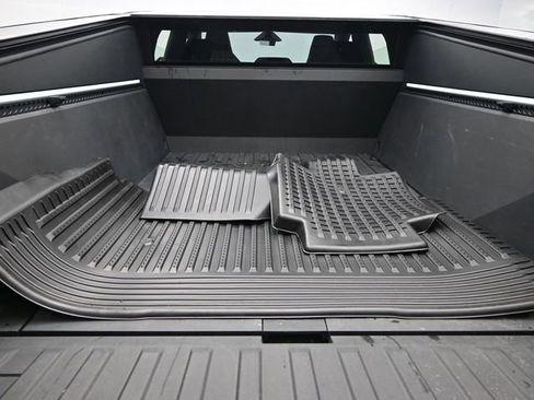 Used 2024 Tesla Cybertruck AWD Crew Cab image 14