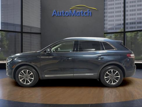 Used 2022 Lincoln Nautilus FWD w/ Premium Package image 7