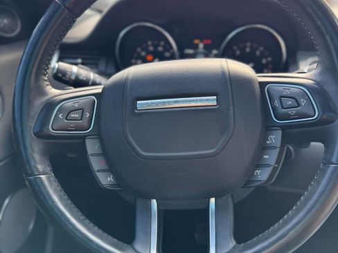 Used 2016 Land Rover Range Rover Evoque SE Premium image 28