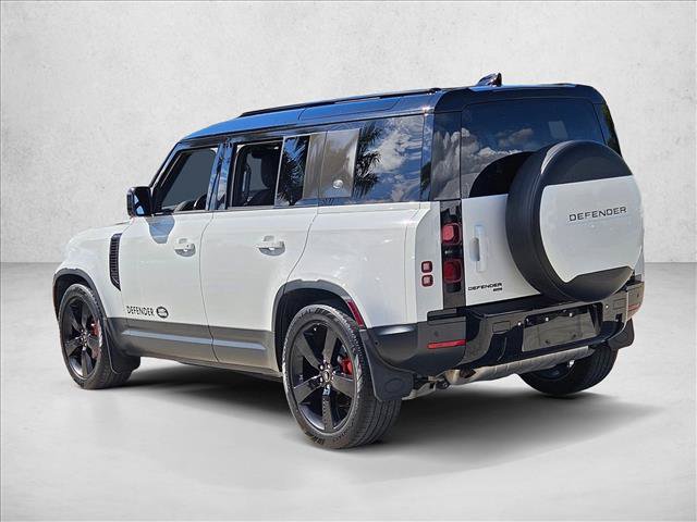 Used 2022 Land Rover Defender 110 SE AWD/4WD image 7