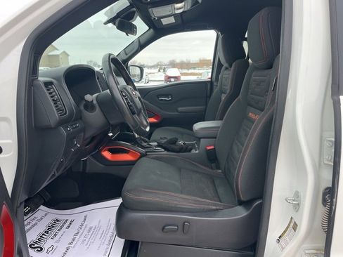 Used 2023 Nissan Frontier PRO-4X w/ Pro Convenience Package image 15