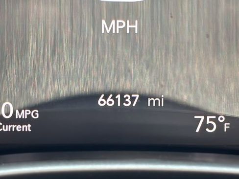 Certified 2023 Chrysler Pacifica Touring-L FWD image 16