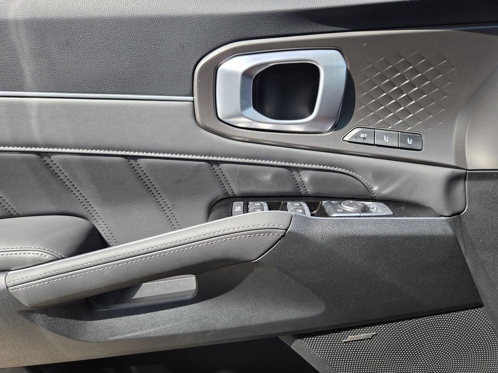 New 2026 Kia Sorento SX Prestige AWD/4WD image 16