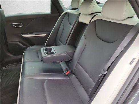 Used 2025 Kia K4 GT-Line w/ GT-Line Premium Package FWD image 14