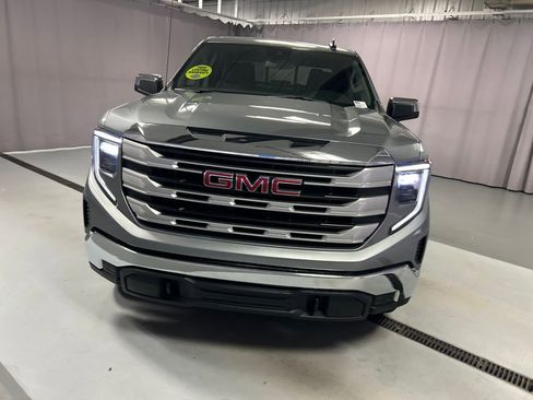 New 2026 GMC Sierra 1500 SLE w/ Preferred Package AWD/4WD image 2