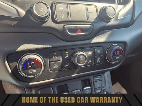 Used 2019 GMC Terrain SLT image 23