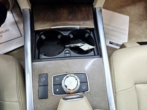 Used 2016 Mercedes-Benz E 350 Sedan image 40