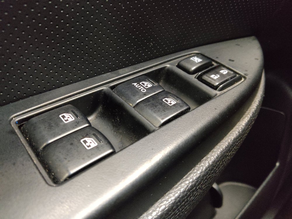 Used 2014 Subaru Outback 2.5i Limited w/ Moonroof Package AWD/4WD image 27