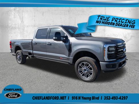 Used 2025 Ford F250 Platinum AWD/4WD image 1