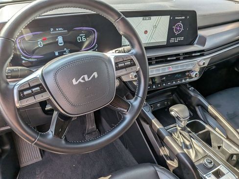 Used 2025 Kia Telluride S FWD image 15