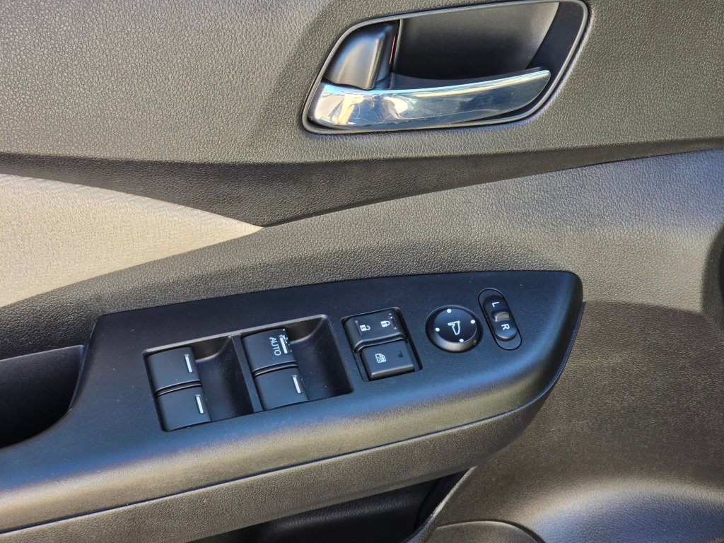 Used 2015 Honda CR-V EX image 30