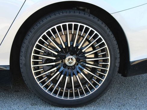 Used 2022 Mercedes-Benz EQS 450+ Sedan image 31