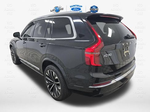 Used 2026 Volvo XC90 B5 Plus AWD/4WD image 2