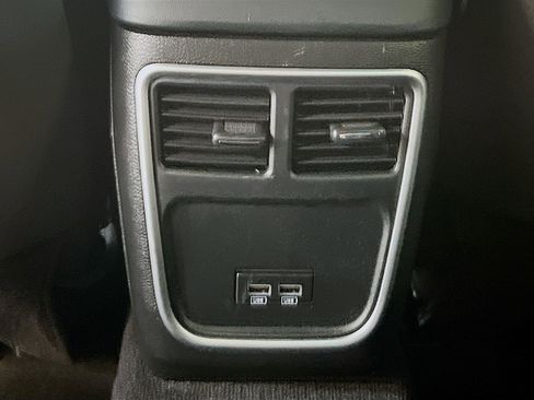 Used 2023 Dodge Charger SXT RWD image 23
