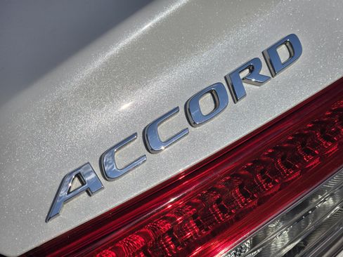 Used 2021 Honda Accord EX image 33