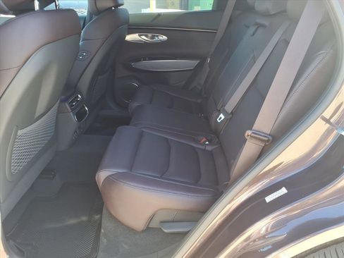 Certified 2023 Genesis GV70 2.5T w/ Advanced Package image 17