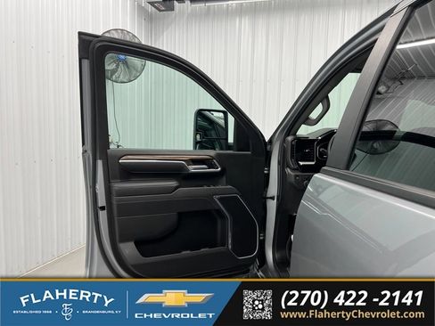 Used 2026 Chevrolet Silverado 3500 LT w/ Trail Boss Package AWD/4WD image 8