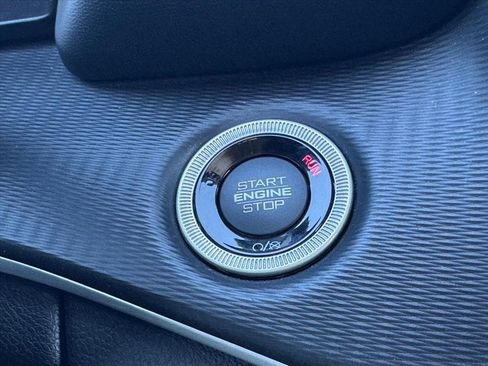 Used 2024 Jeep Grand Cherokee Laredo image 22