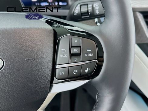 New 2026 Ford Explorer Platinum w/ LUX Leather Package AWD/4WD image 16
