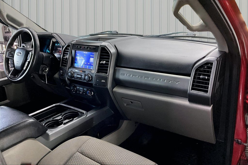 Used 2021 Ford F250 XLT w/ XLT Premium Package AWD/4WD image 28