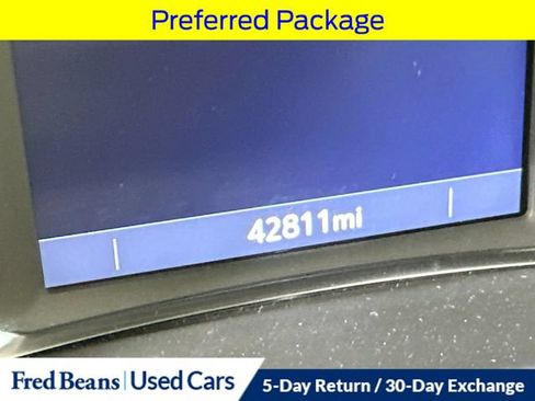 Used 2023 GMC Acadia AT4 w/ Preferred Package AWD/4WD image 15
