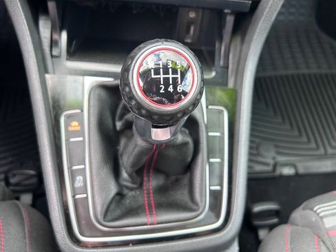 Used 2017 Volkswagen GTI S image 27