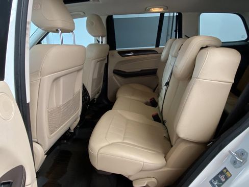 Used 2017 Mercedes-Benz GLS 450 4MATIC image 22