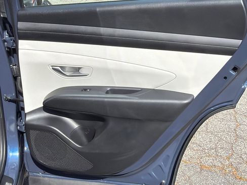 Used 2025 Hyundai Tucson SE FWD image 16