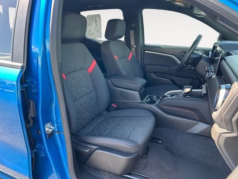 Used 2024 Chevrolet Colorado Z71 w/ Z71 Convenience Package 2 AWD/4WD image 25